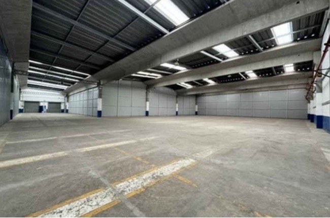 Warehouse for rent · 4